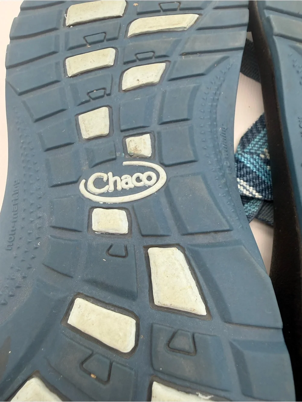 Chaco Z1 Classic Sport Sandals Kids Youth Size 5 Blue Pattern Hiking Water Shoes